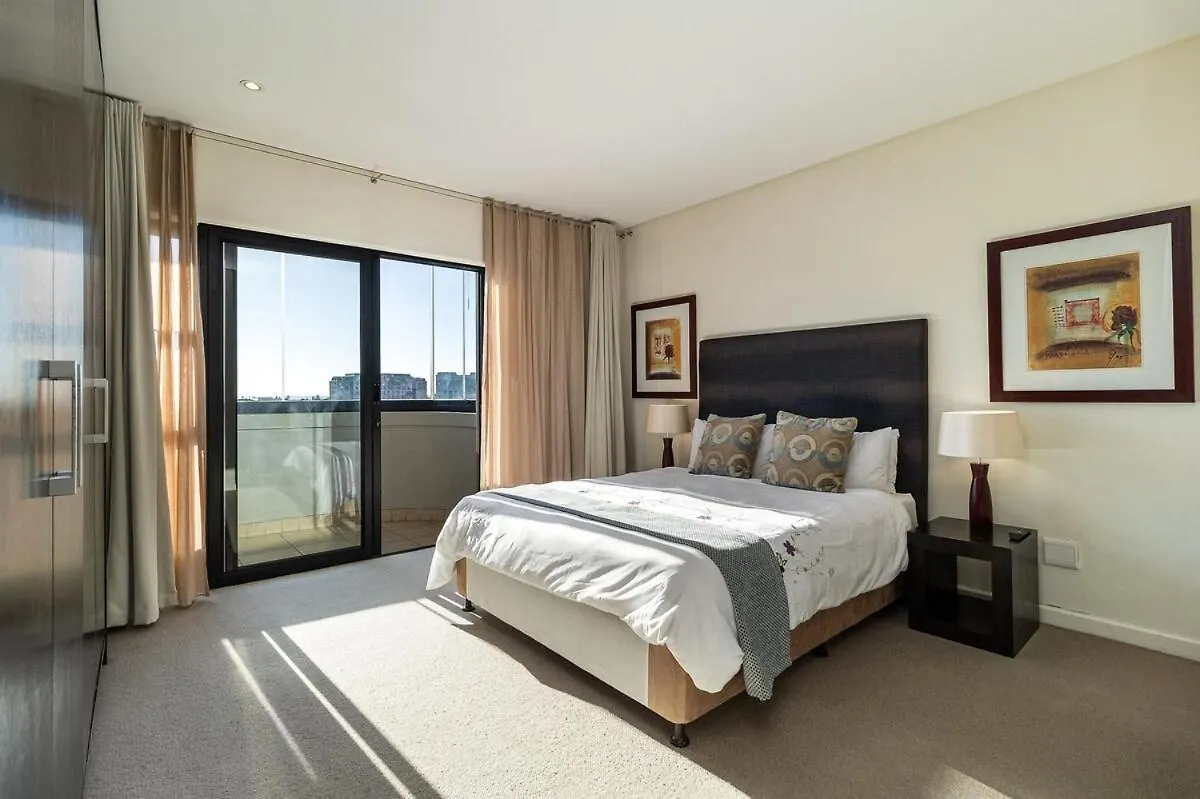 Skyline Serenity - Knightsbridge Cape Town