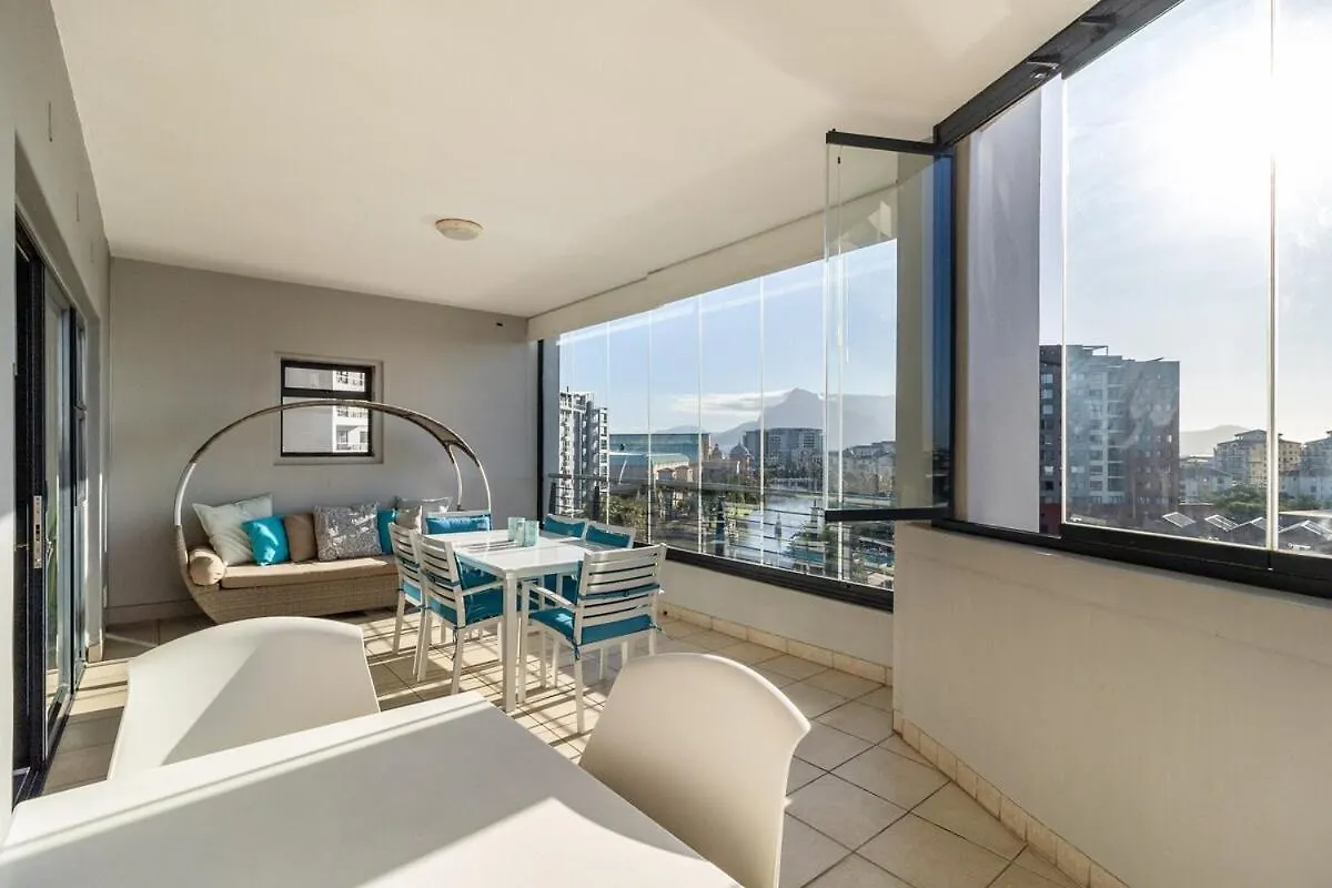 Apartment Skyline Serenity - Knightsbridge Cape Town South Africa
